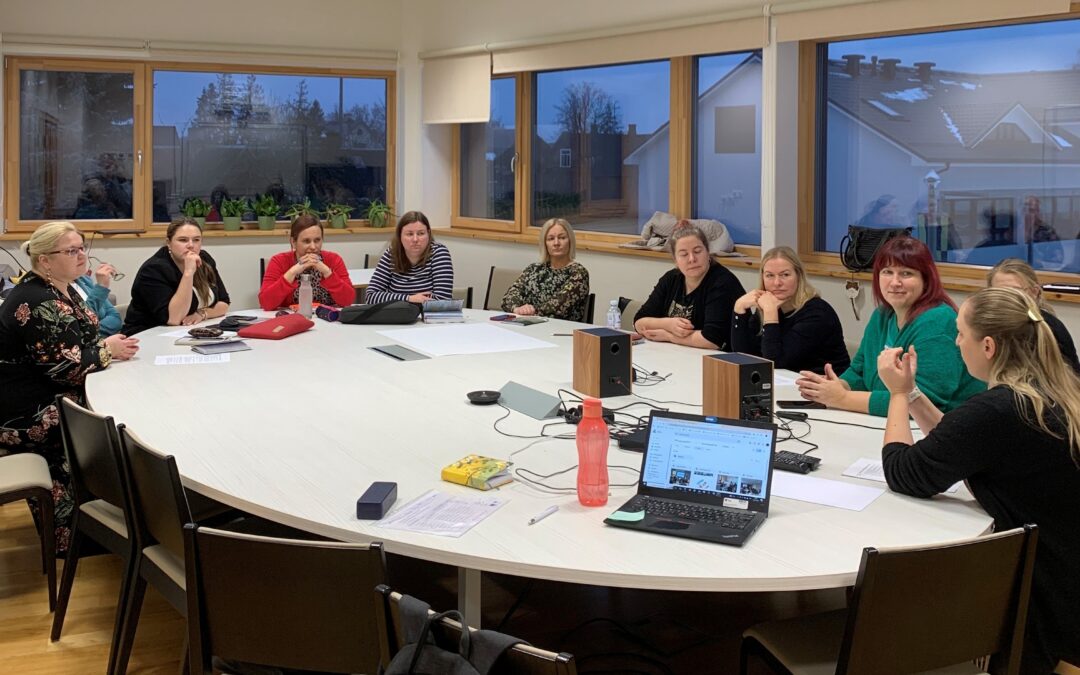 Alustavad uued õpetajate rahatarkuse mentorklubid – esmakordselt eraldi grupid Võrus ja Põlvas